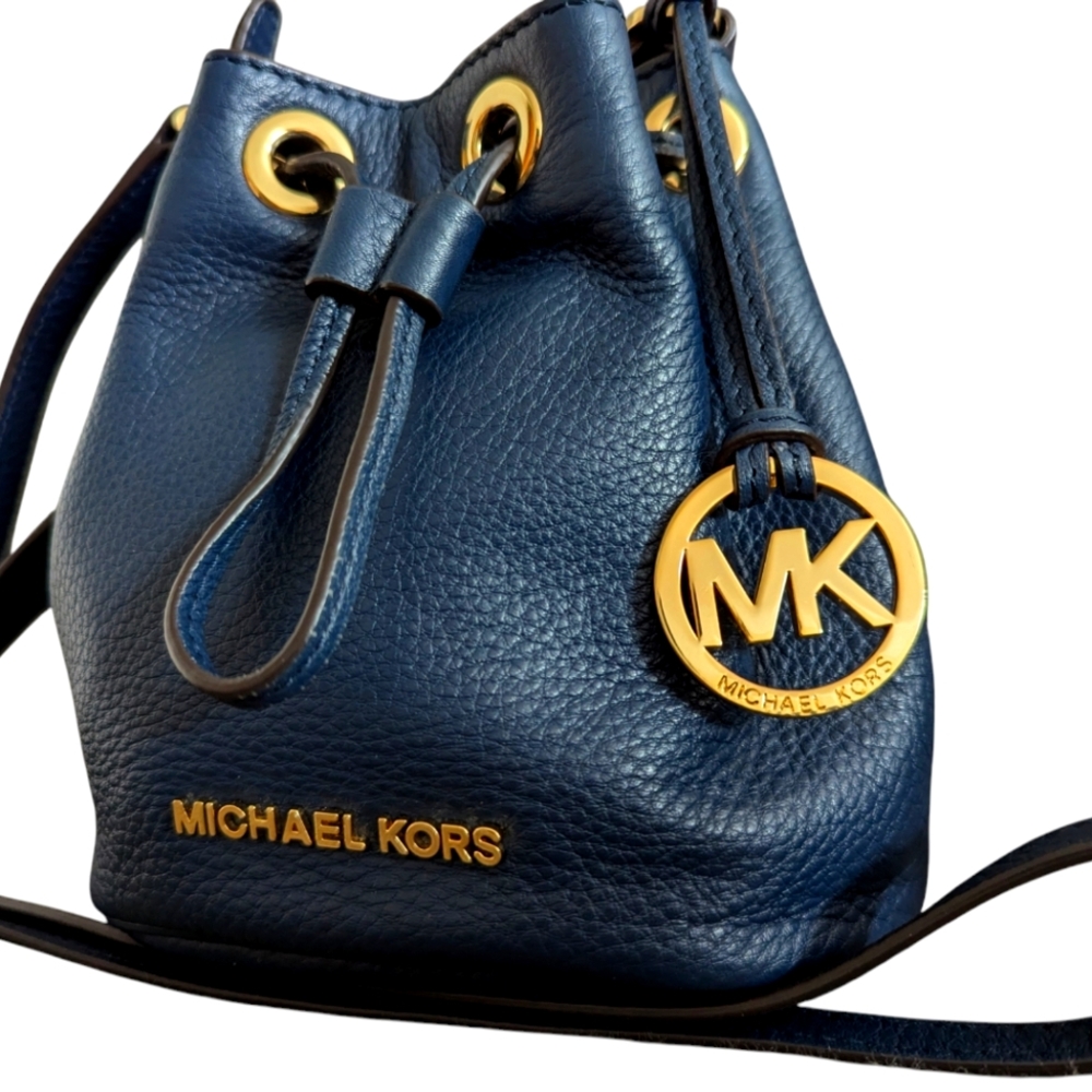 Michael Kors ❤Jules Soft Leather Drawstring Crossbody Bag - Navy Blue - Like New - Picture 4 of 5